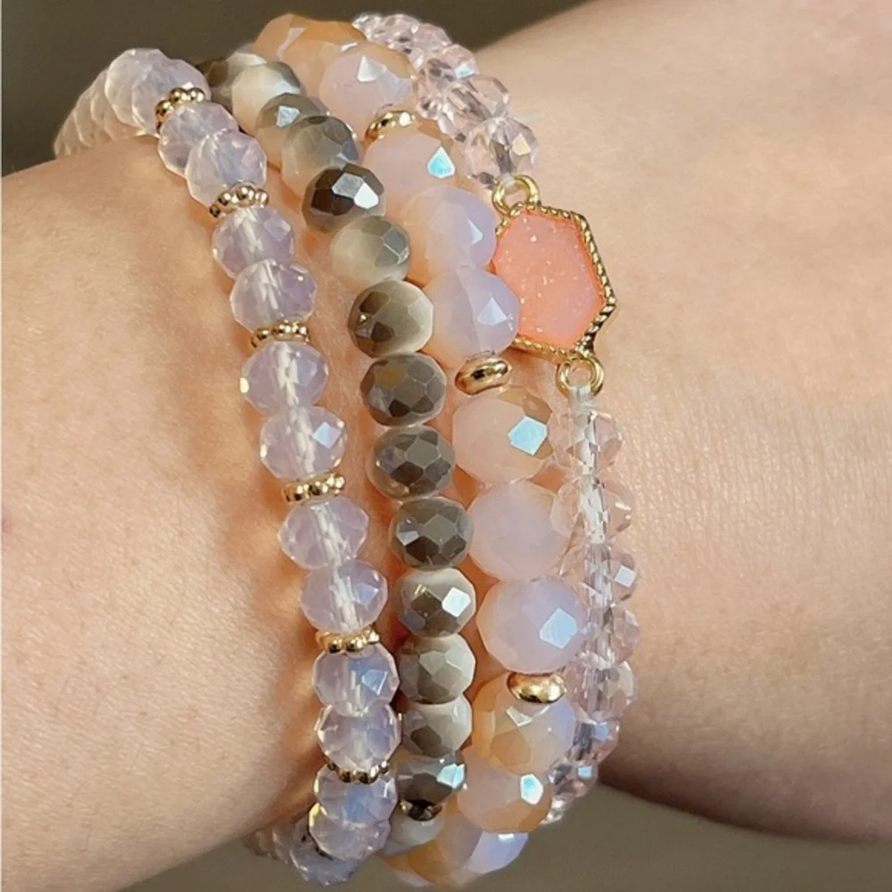 Set of 4 pieces‎ bracelets